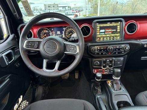 Used 2023 Jeep Wrangler Unlimited Rubicon w/ Cold Weather Group image 16