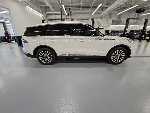 Used 2022 Lincoln Aviator Reserve w/ Equipment Group 201A image 4