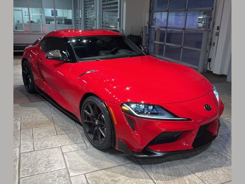 Used 2026 Toyota Supra Premium image 1