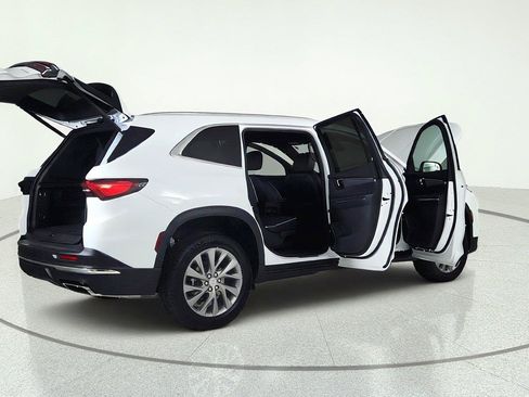 Used 2026 Buick Enclave Preferred AWD/4WD image 14