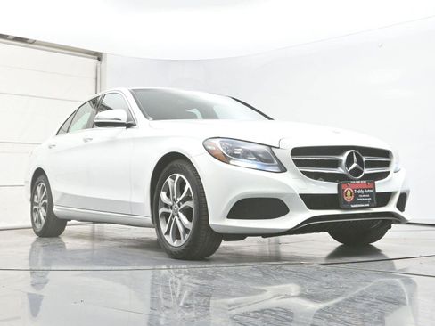 Used 2018 Mercedes-Benz C 300 4MATIC Sedan image 30