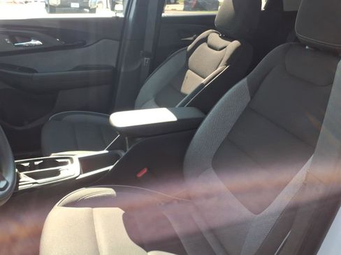 Used 2023 Chevrolet TrailBlazer LT w/ Convenience Package FWD image 7
