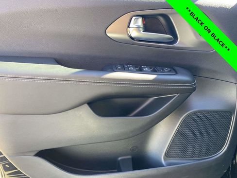 New 2026 Chrysler Pacifica Select w/ S Appearance Package FWD image 42