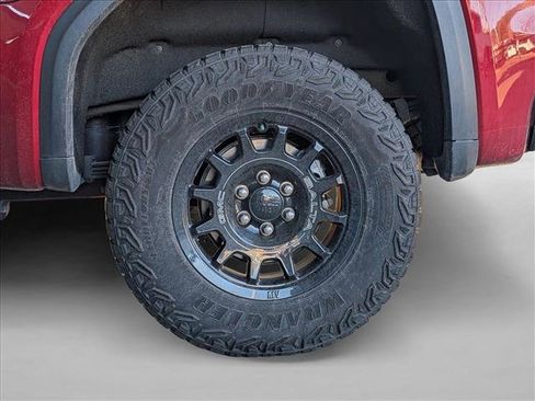 Used 2024 GMC Sierra 1500 AT4X w/ AT4X AEV Edition image 9