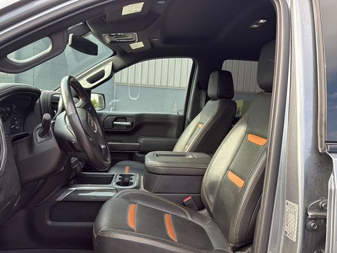 Used 2019 GMC Sierra 1500 AT4 w/ Driver Alert Package I AWD/4WD image 9