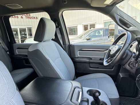 Used 2022 RAM 3500 Big Horn w/ Level A Equipment Group AWD/4WD image 10