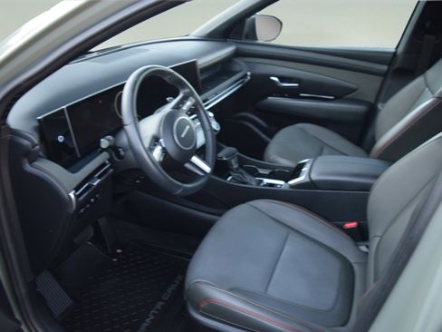 Used 2025 Hyundai Santa Cruz Limited AWD/4WD image 10