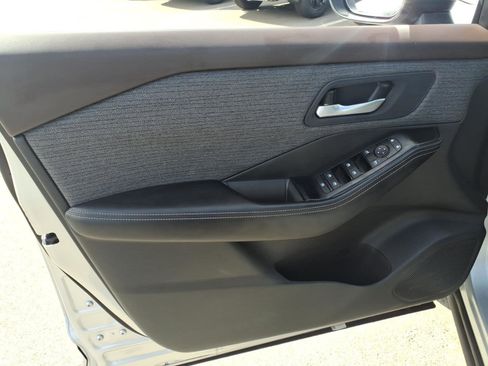 Certified 2023 Nissan Rogue SV image 15