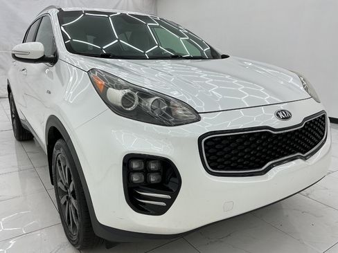 Used 2019 Kia Sportage EX w/ EX Sport Appearance Package AWD/4WD image 3
