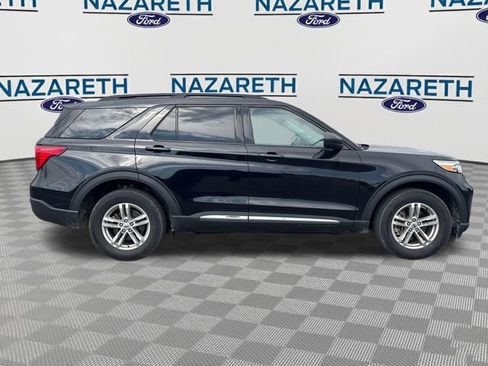 Used 2023 Ford Explorer XLT w/ Equipment Group 202A AWD/4WD image 8