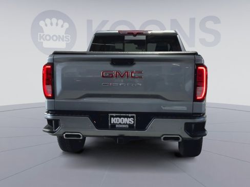 Used 2023 GMC Sierra 1500 Elevation w/ Elevation Premium Package image 12