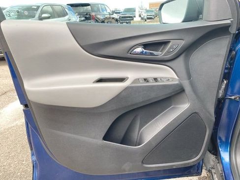 Used 2023 Chevrolet Equinox LS w/ LS Convenience Package image 21