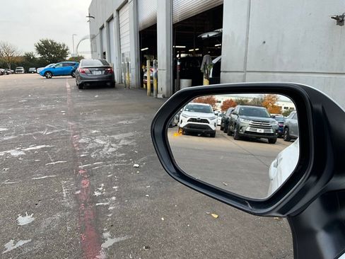 Used 2025 Toyota Camry LE image 18