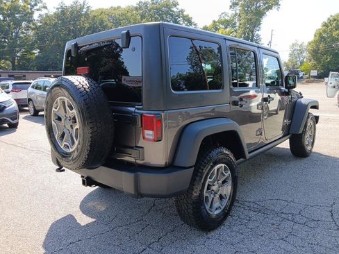 Used 2014 Jeep Wrangler Unlimited Rubicon w/ Connectivity Group AWD/4WD image 6