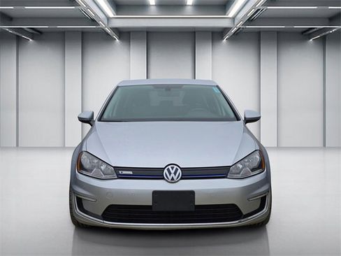 Used 2015 Volkswagen e-Golf Limited Edition image 2