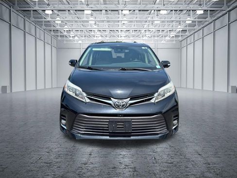 Used 2019 Toyota Sienna Limited Premium w/ Protection Package AWD/4WD image 2