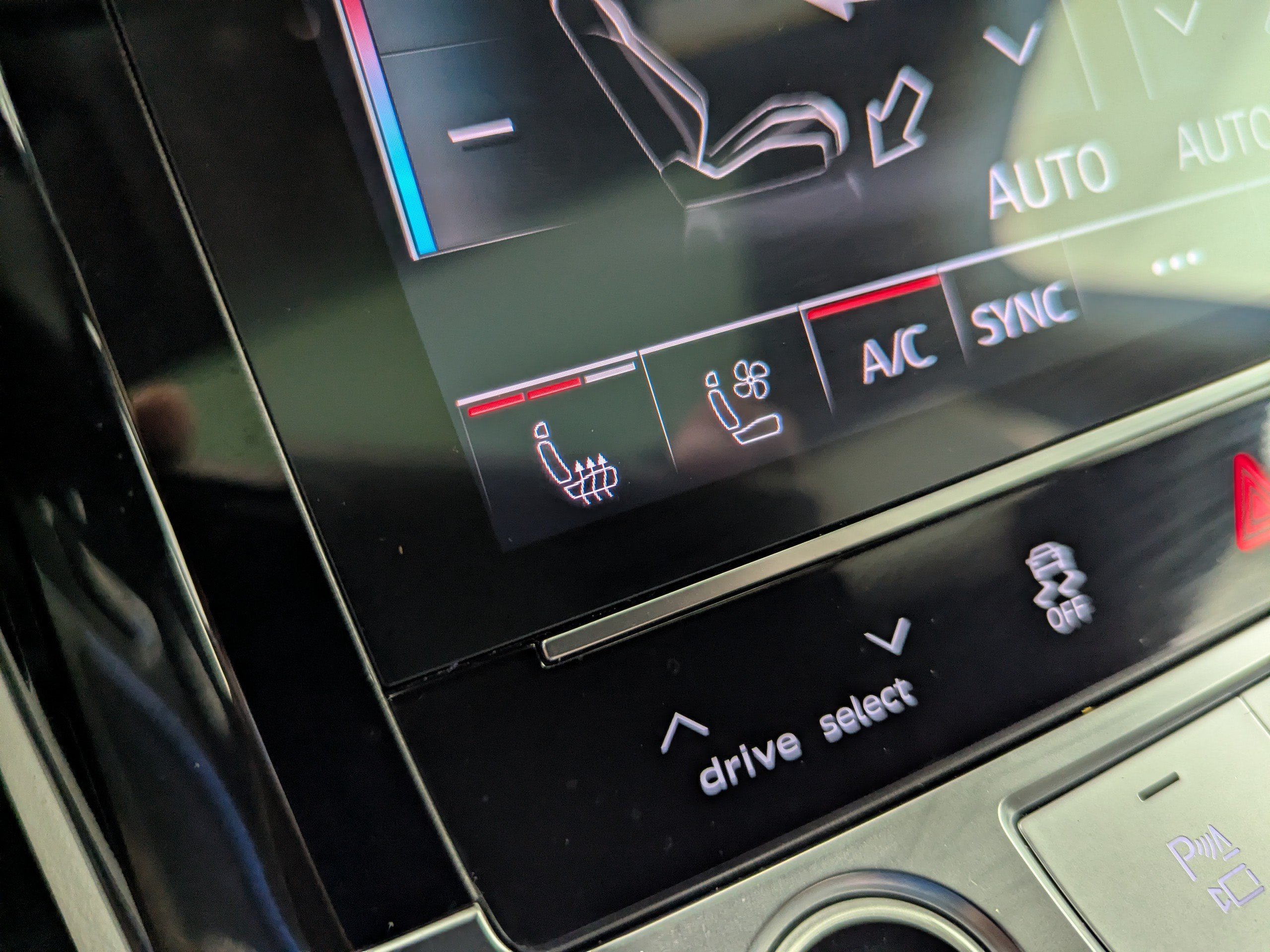 Certified 2024 Audi Q8 e-tron Premium Plus w/ Prestige Package AWD/4WD image 27