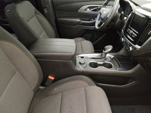 Used 2021 Chevrolet Traverse LS FWD image 21