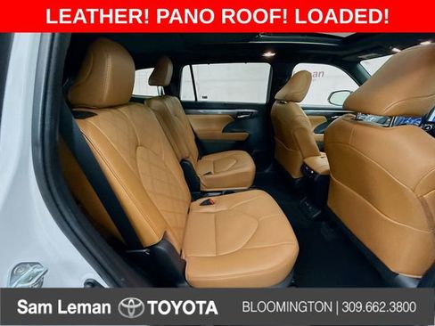 Used 2023 Toyota Highlander Platinum image 29