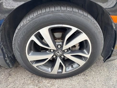 Used 2021 Honda Odyssey Touring image 7