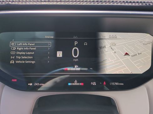 Used 2024 Land Rover Range Rover Sport SE AWD/4WD image 11