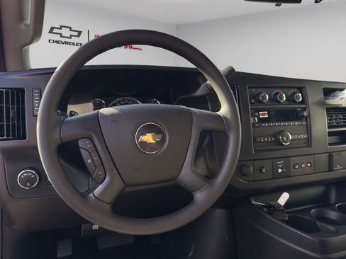 New 2025 Chevrolet Express 3500 w/ Driver Convenience Package image 12
