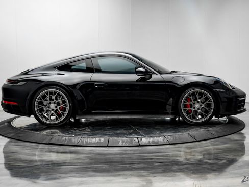 Used 2020 Porsche 911 Carrera 4S image 14