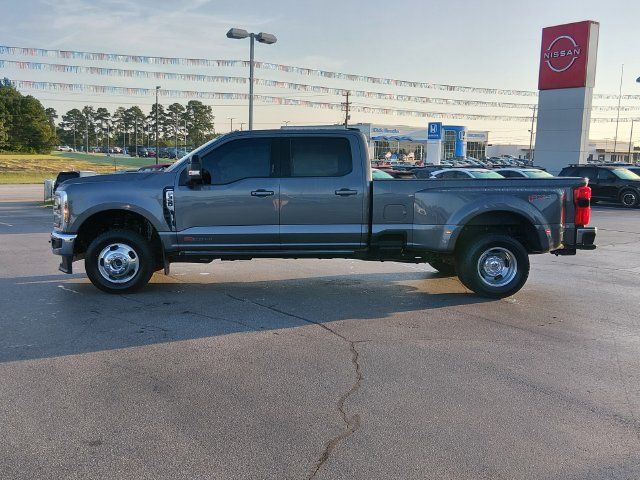 Used 2024 Ford F350 Lariat w/ Lariat Ultimate Package AWD/4WD image 6