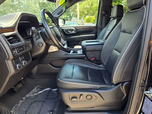 Used 2023 Chevrolet Tahoe Premier RWD image 17
