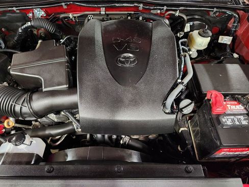 Used 2022 Toyota Tacoma TRD Sport w/ Technology Package image 52