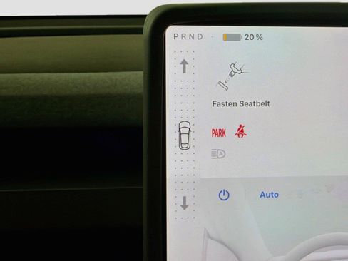 Used 2026 Tesla Model Y Long Range RWD image 16