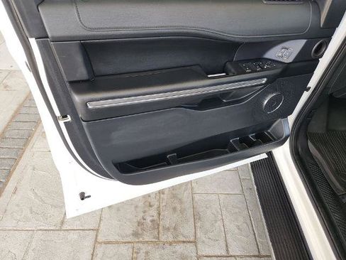Used 2021 Ford Expedition XLT RWD image 30