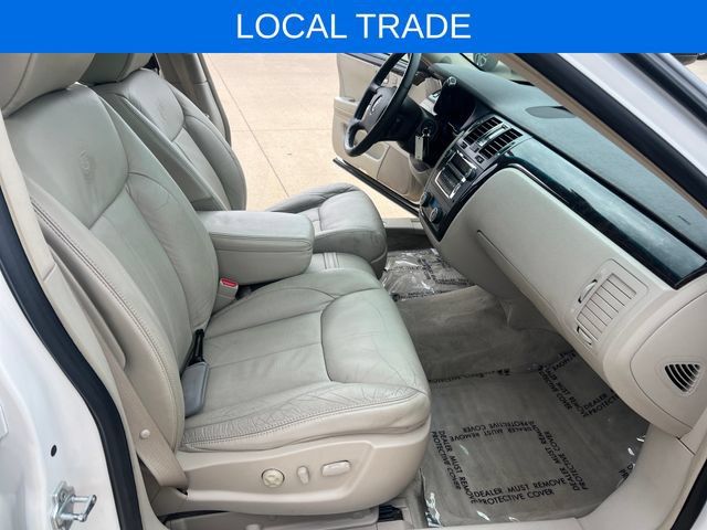 Used 2011 Cadillac DTS Luxury FWD image 14