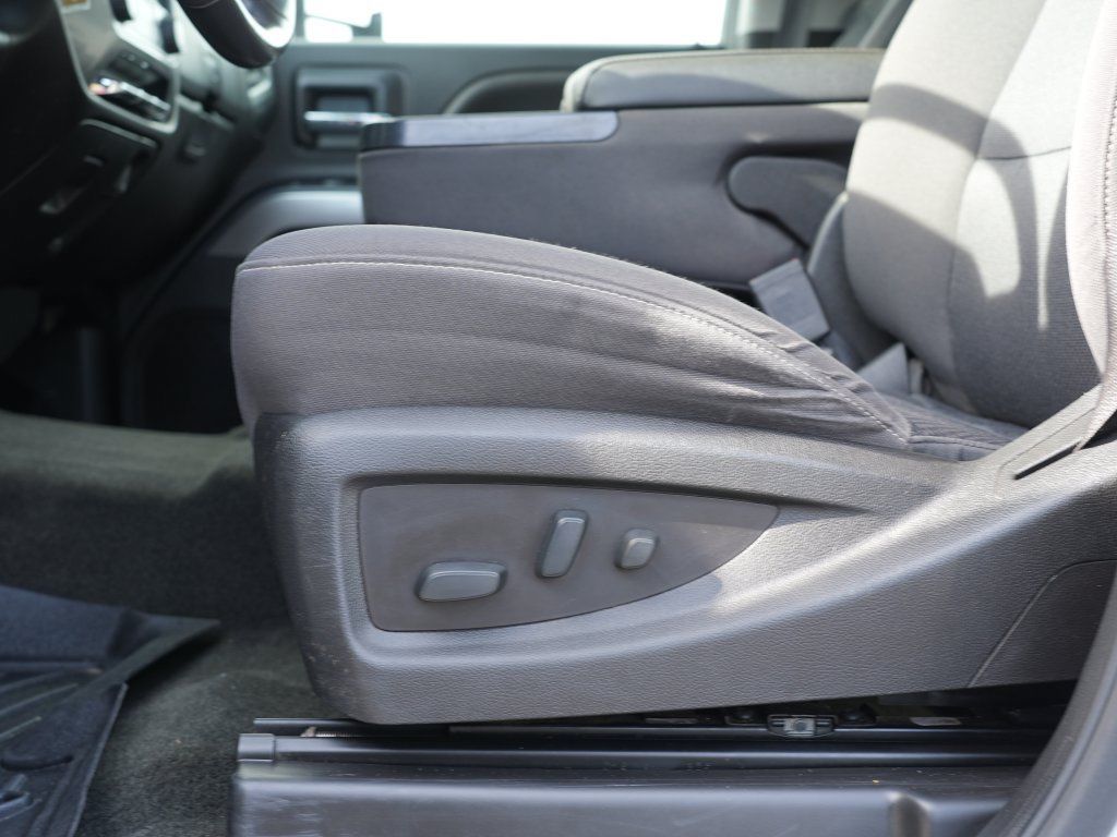 Used 2018 Chevrolet Silverado 2500 LT AWD/4WD image 15