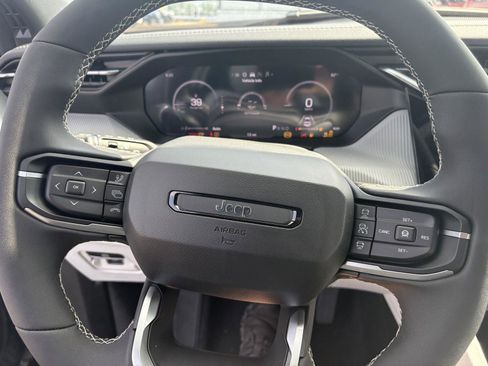New 2026 Jeep Cherokee Limited AWD/4WD image 17