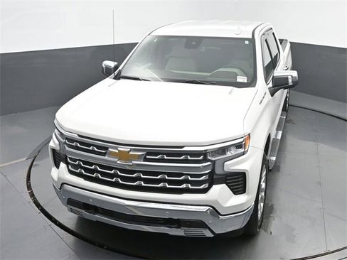 Used 2025 Chevrolet Silverado 1500 LTZ image 38