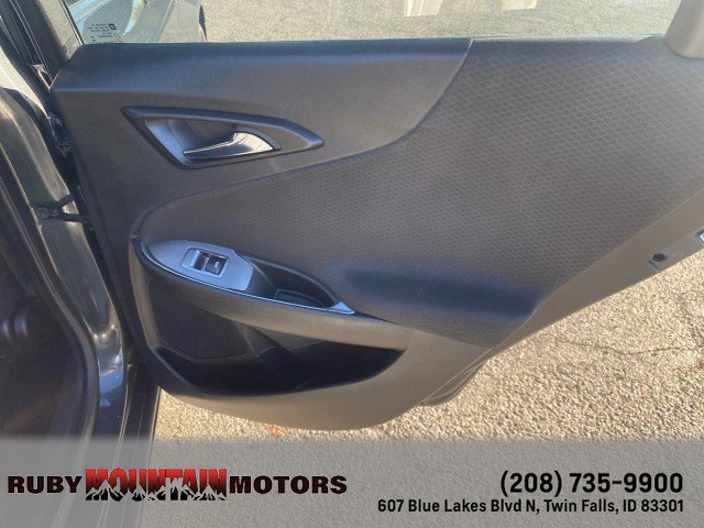 Used 2018 Chevrolet Malibu LT FWD image 26
