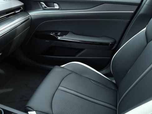 New 2026 Kia K5 GT-Line image 14