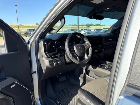 Used 2024 Chevrolet Silverado 2500 ZR2 w/ Technology Package AWD/4WD image 20