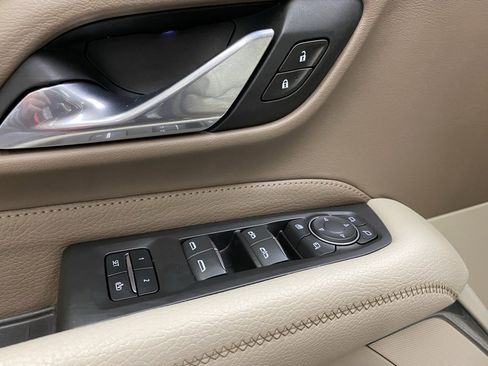 Used 2021 GMC Yukon Denali w/ Denali Premium Package image 23