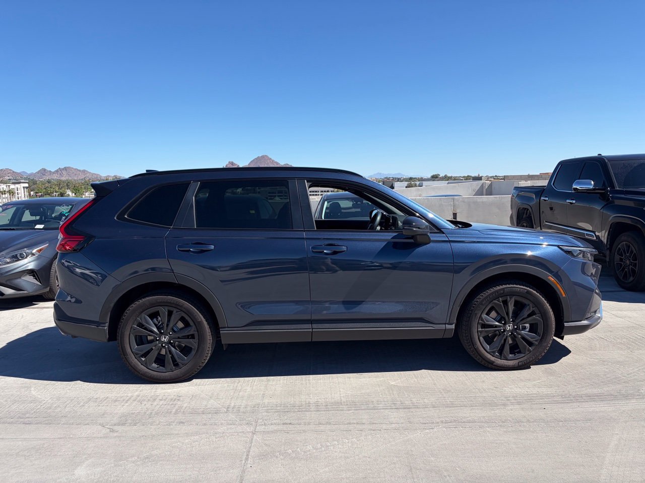 Used 2026 Honda CR-V Sport Touring image 3