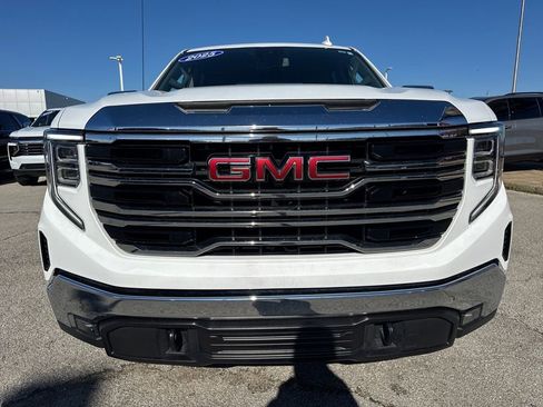 Used 2025 GMC Sierra 1500 SLT RWD image 10
