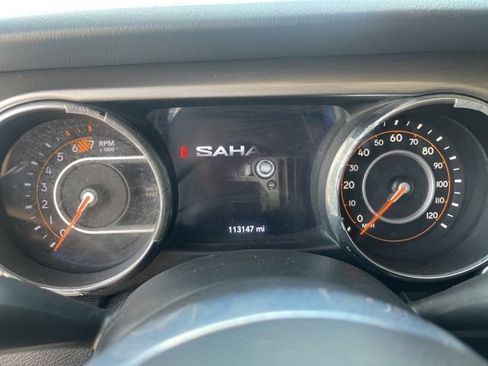 Used 2020 Jeep Wrangler Unlimited Sahara AWD/4WD image 14
