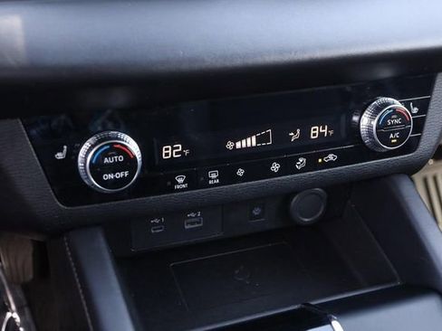 Used 2024 Mitsubishi Outlander SE FWD image 19