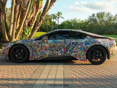 Used 2017 BMW i8 image 3