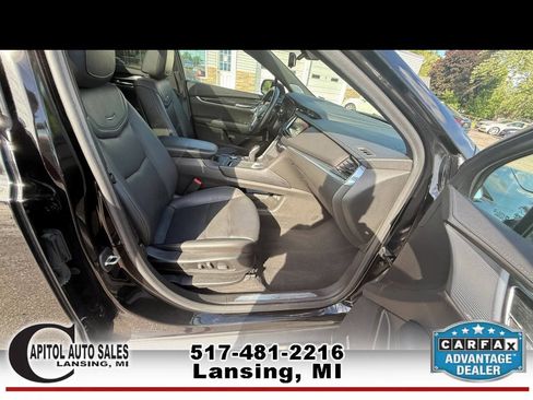 Used 2020 Cadillac XT5 Premium Luxury AWD/4WD image 23