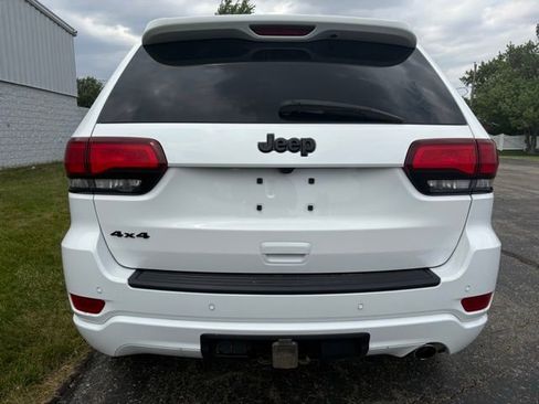 Used 2020 Jeep Grand Cherokee Altitude AWD/4WD image 14
