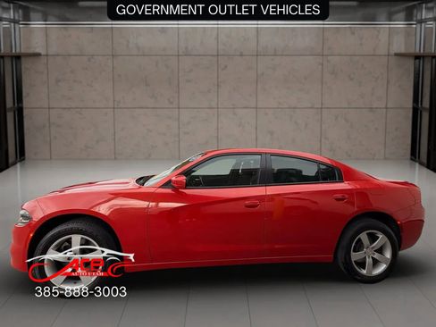 Used 2022 Dodge Charger Police w/ Street Appearance Group image 4