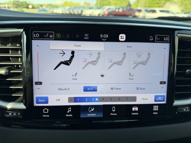 Used 2026 Chrysler Pacifica Select FWD image 23