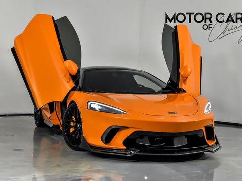 Used 2022 McLaren GT RWD image 1